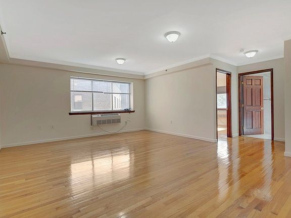 3rd image of 102-10 Queens Blvd #505