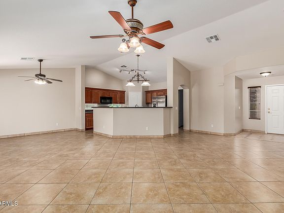 2nd image of 108 S LOS CIELOS Lane