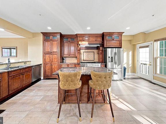 4th image of 11721 Brookeville Landing Ct