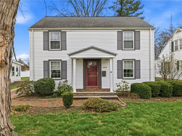 664 Perkinswood Blvd NE, Warren, OH 44483