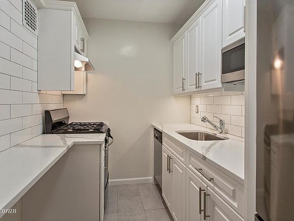 2nd image of 385 E 16th St APT 2H