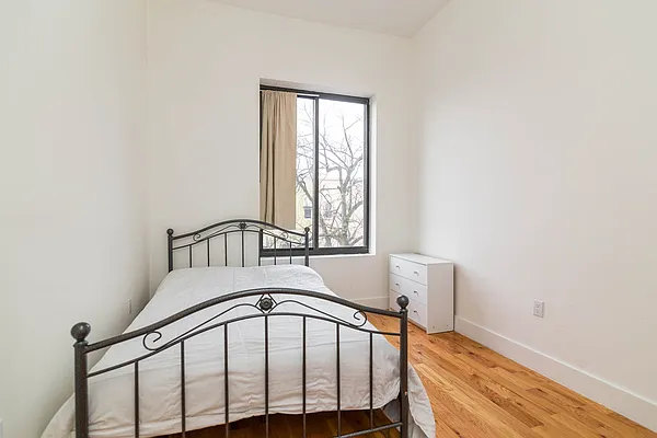 Rented by Nooklyn NYC LLC | media 24