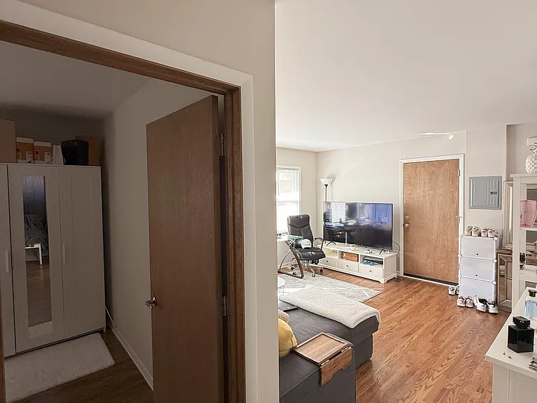 733 Dulles Rd #F — Photo 17