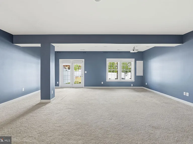 21253 Park Grove Ter — Photo 36