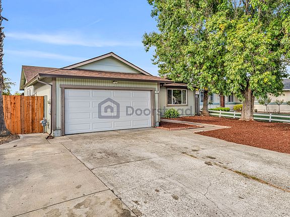 3rd image of 1481 McGregor Ave