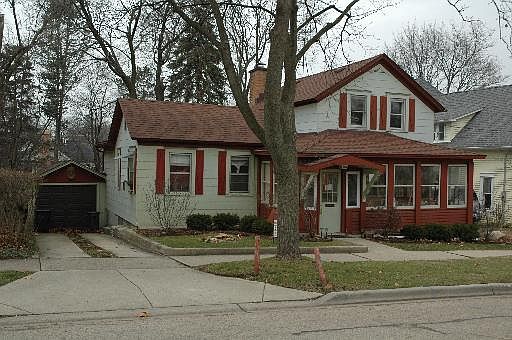 1st image of 532 S Grove Ave N