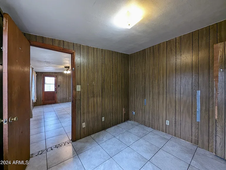 6036 N 31st Dr — Photo 32