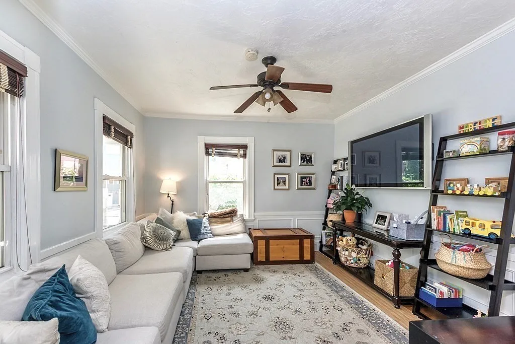 3 bed, 1.5 bath, 1500 sqft, $4,550 — Photo 4