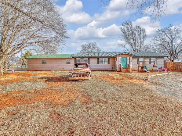 101 E Blaine Ave, Cheyenne, OK 73628