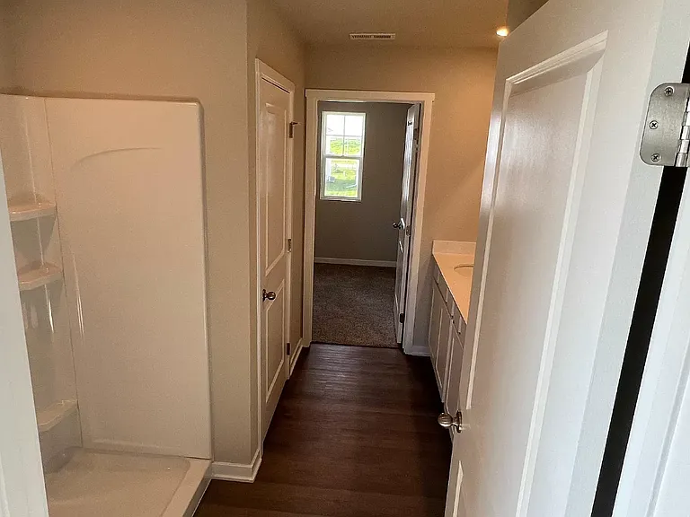 1190 NW Williamsburg Ln — Photo 8