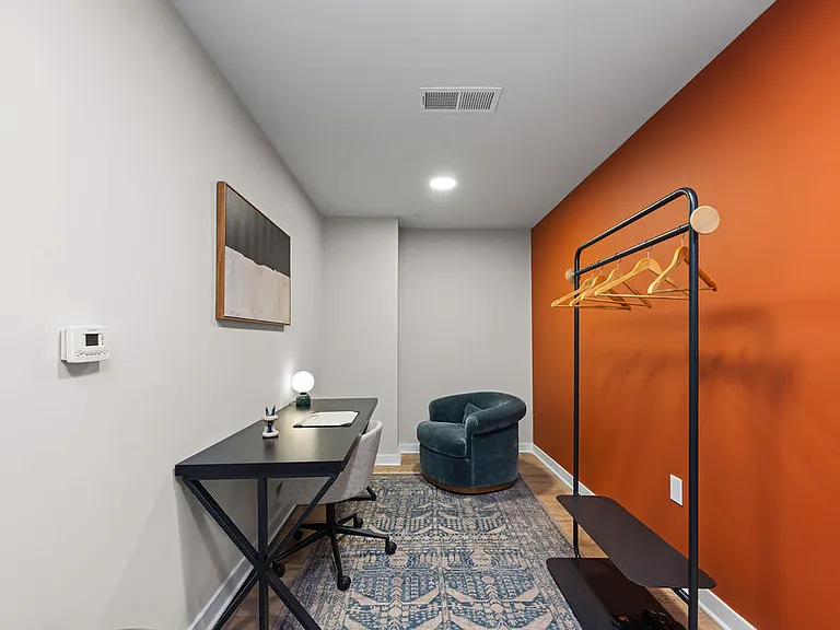 Trella Uptown — Photo 14