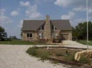 3776 Delaware Rd, Pomona, KS 66076