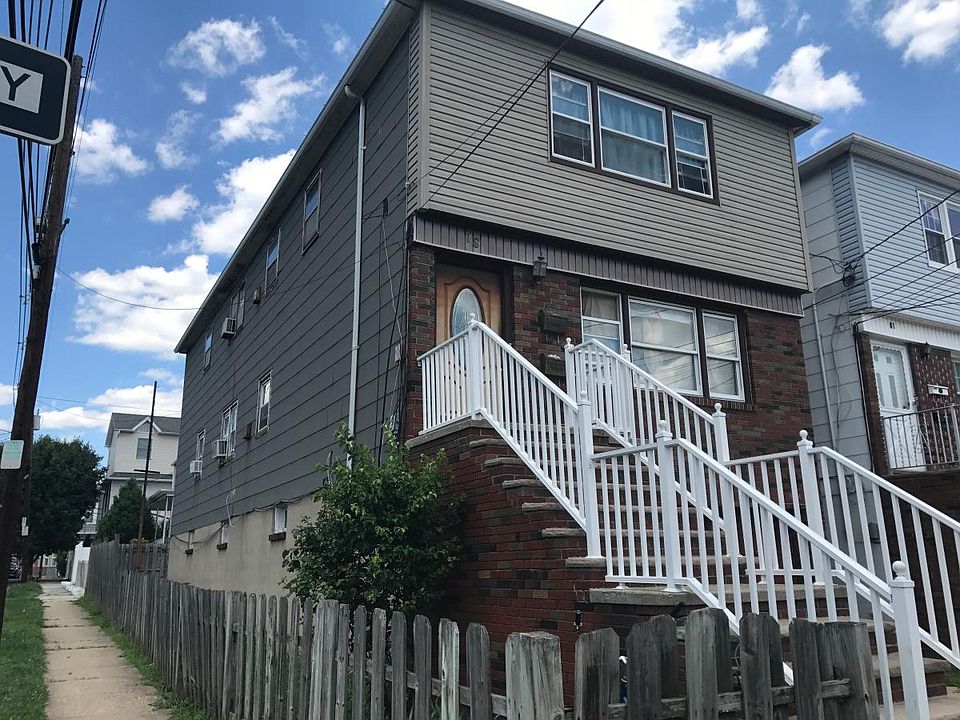 2nd image of 79 Cottage St #2