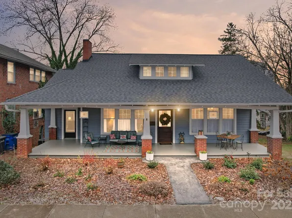 202 S Oak St, Statesville, NC 28677