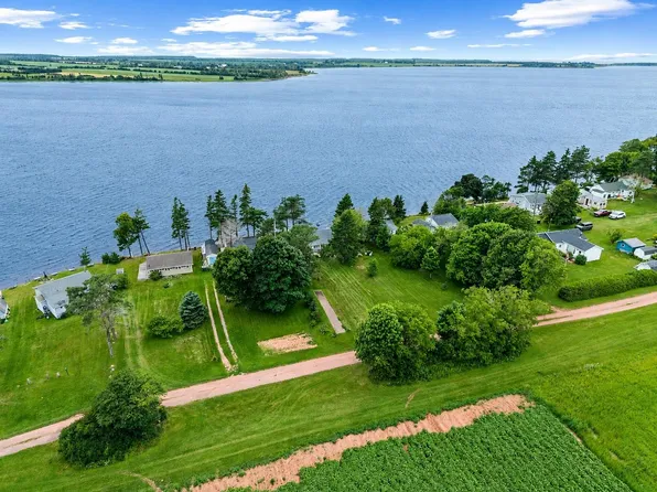 30 Margaret Ln, North Bedeque, PE C1N 4J9