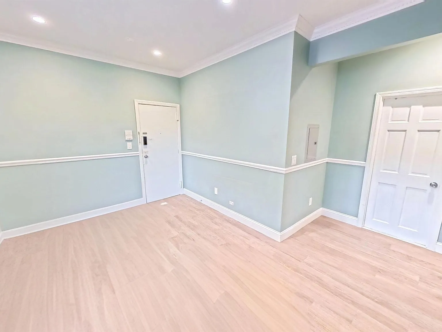 1 bed, 1.0 bath, 560 sqft, $2,200 — Photo 3