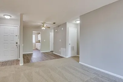 2816C Thomas Ln — Photo 8