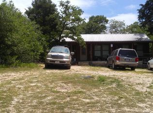 102 S Crestline Dr, Red Rock, TX 78602