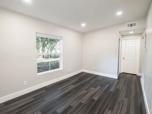 426 Forrest St, Cantonment, FL 32533