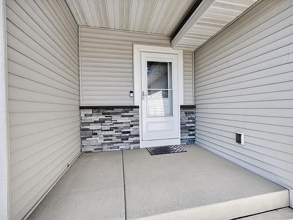4th image of 1909 Prairie PLACE