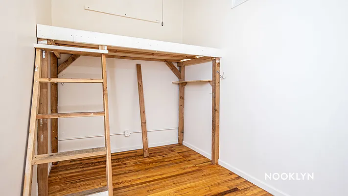 Rented by Nooklyn NYC LLC | media 28