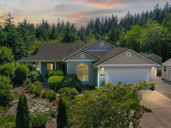 5594 Chittum Loop, Florence, OR 97439