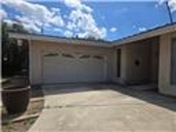 1214 Mulberry Ln