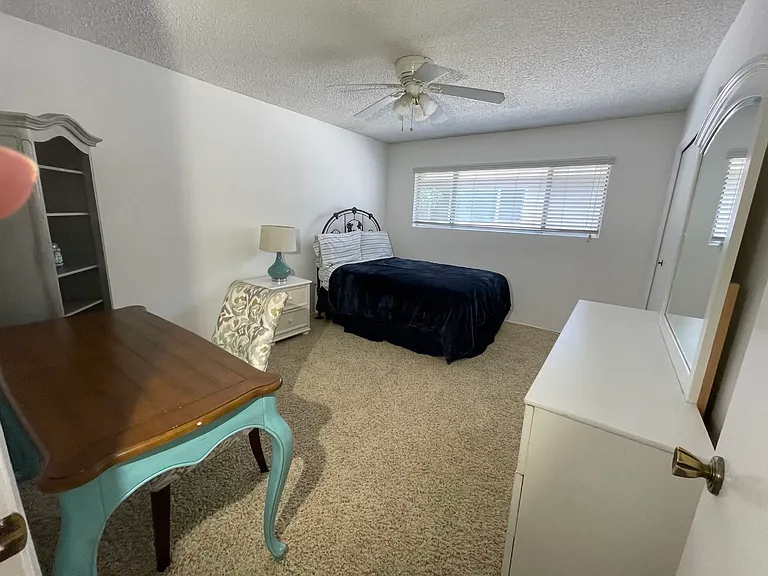 5908 Stockdale Hwy #1 — Photo 17