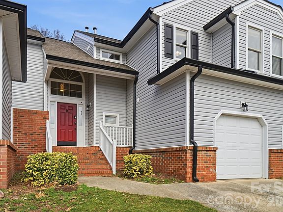 2nd image of 8729 Fox Chase Ln