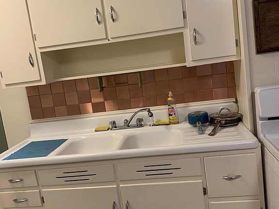 4th image of 342 Norfolk St #1
