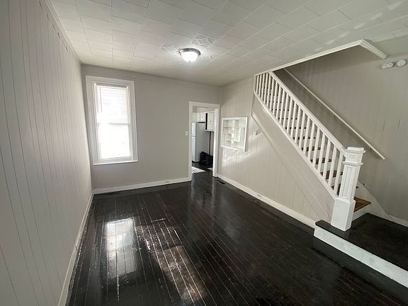4th image of 216 Park Pl