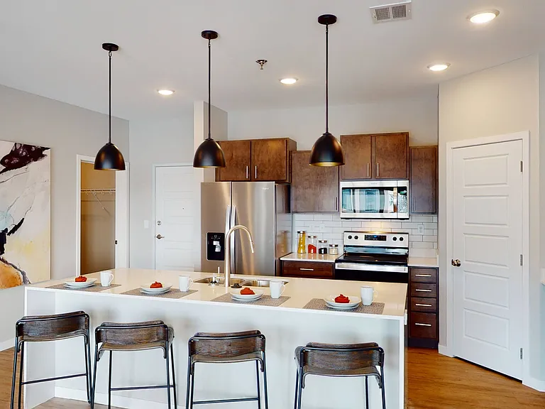 EagleRidge Plaza Residences — Photo 63