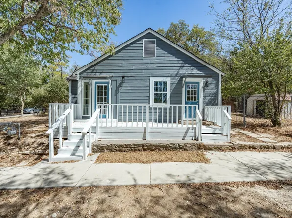 6933 Hatch Rd, Lake Worth, TX 76135