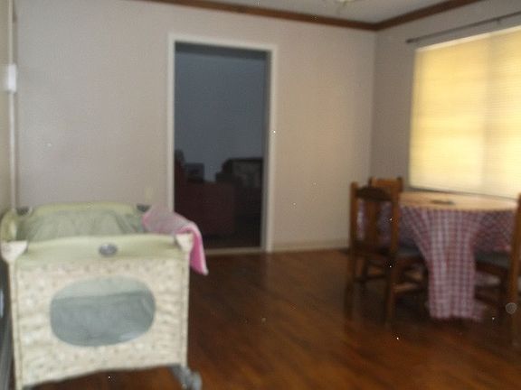 2nd image of 206 Lynn St