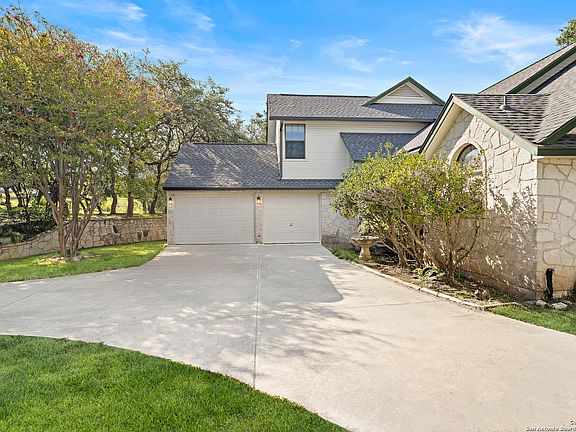 2nd image of 25735 Green River Dr.