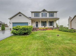 4208 Streamwood Dr, Liverpool, NY 13090