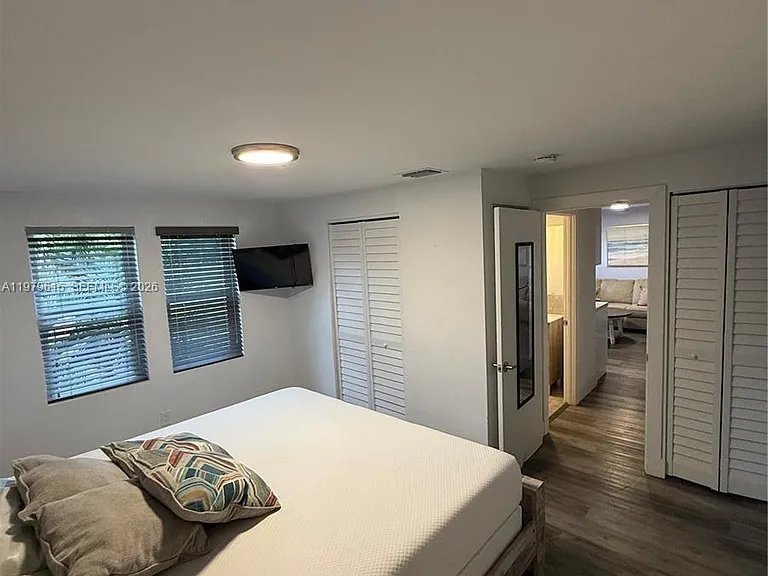 2020 Washington St #5 — Photo 6