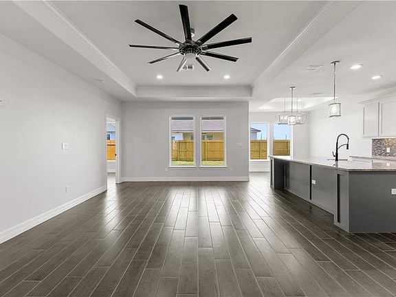 4th image of 4218 Azali Dr