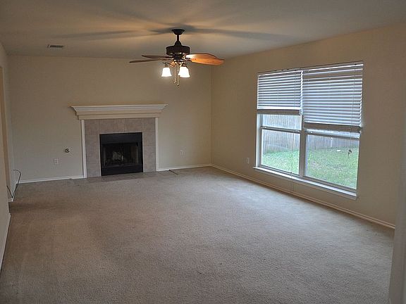 5th image of 3933 Bonnie Ln