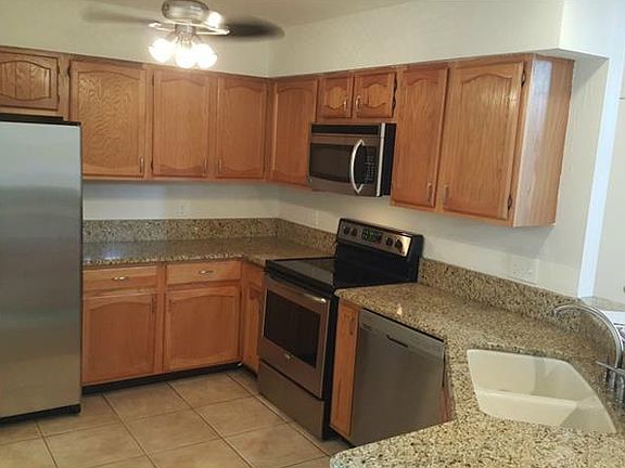 3rd image of 509 Lake Como Cir