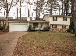 3215 Alcazar Dr, Lilburn, GA