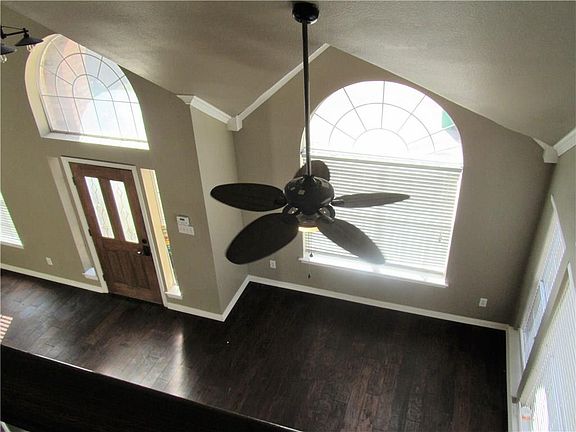 5th image of 5014 Enclave Ct