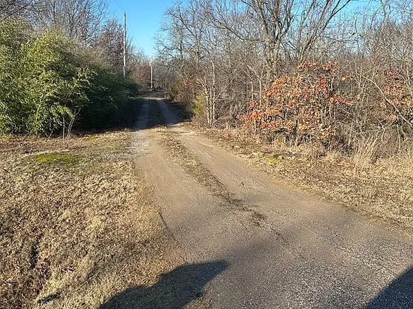 135 N 306th Rd, Haskell, OK 74436