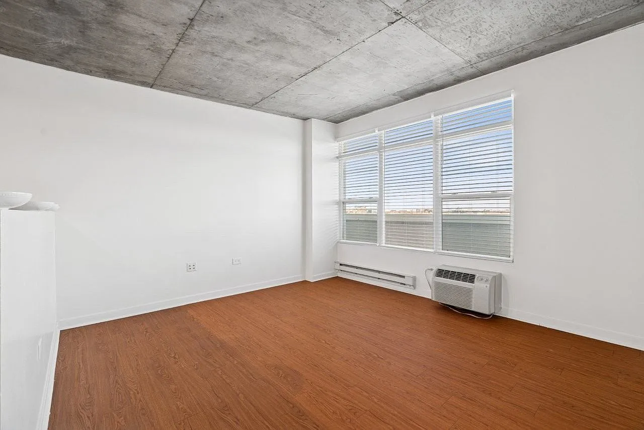 Residences at Capitol Heights — Photo 2