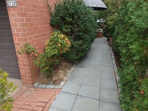2nd image of 6739 Clyde St APT 4