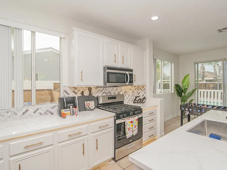 26876 Alta Mira St — Photo 22