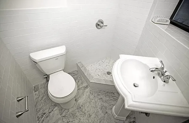 Rented by REAL New York | media 19