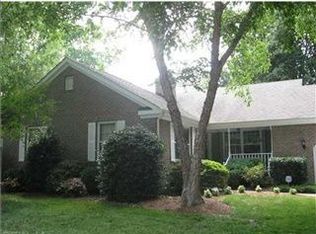 2513 Locust Grove Ln, Virginia Beach, VA 23456