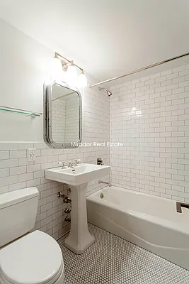 Rented by Mirador Real Estate | media 23