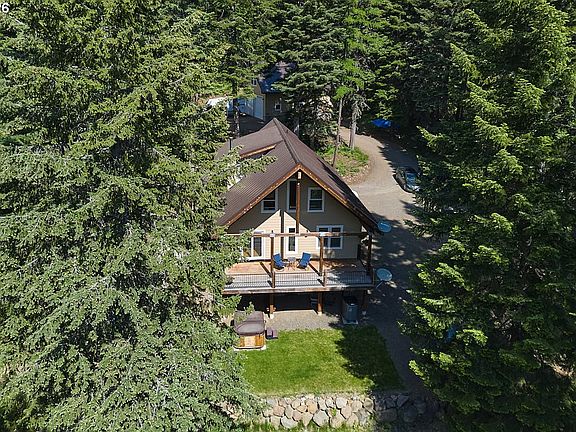 3rd image of 64368 Tamarack Rd